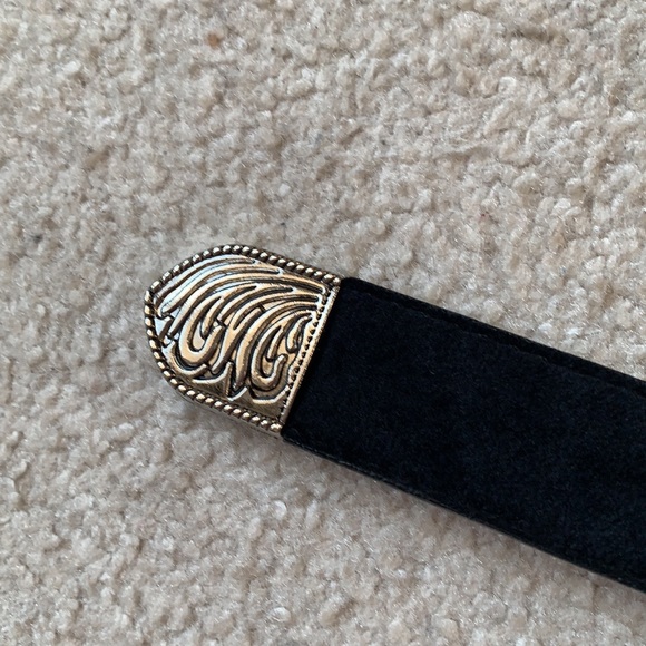 Women’s Size Medium Belt - Picture 3 of 3